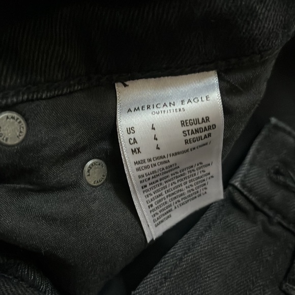 NWOT American Eagle Boyfriend Jeans - Picture 3 of 4
